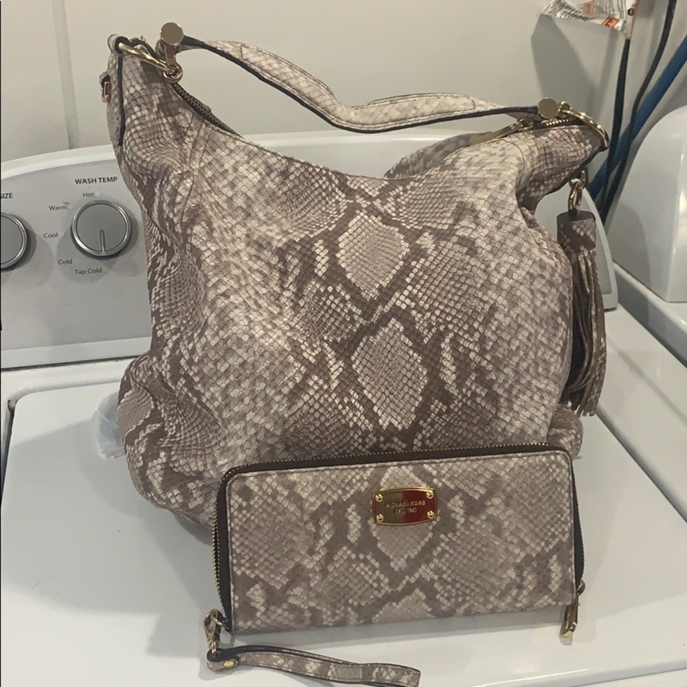 Mk Snake Skin Print Large Hobo & Matching Wristlet - image 1
